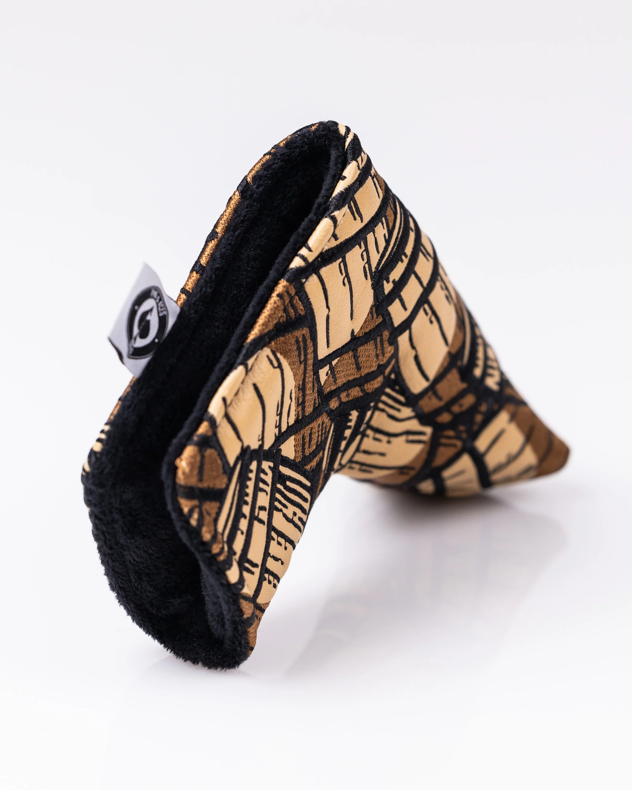 Bourbon Barrel Blade Putter Cover - Image 5