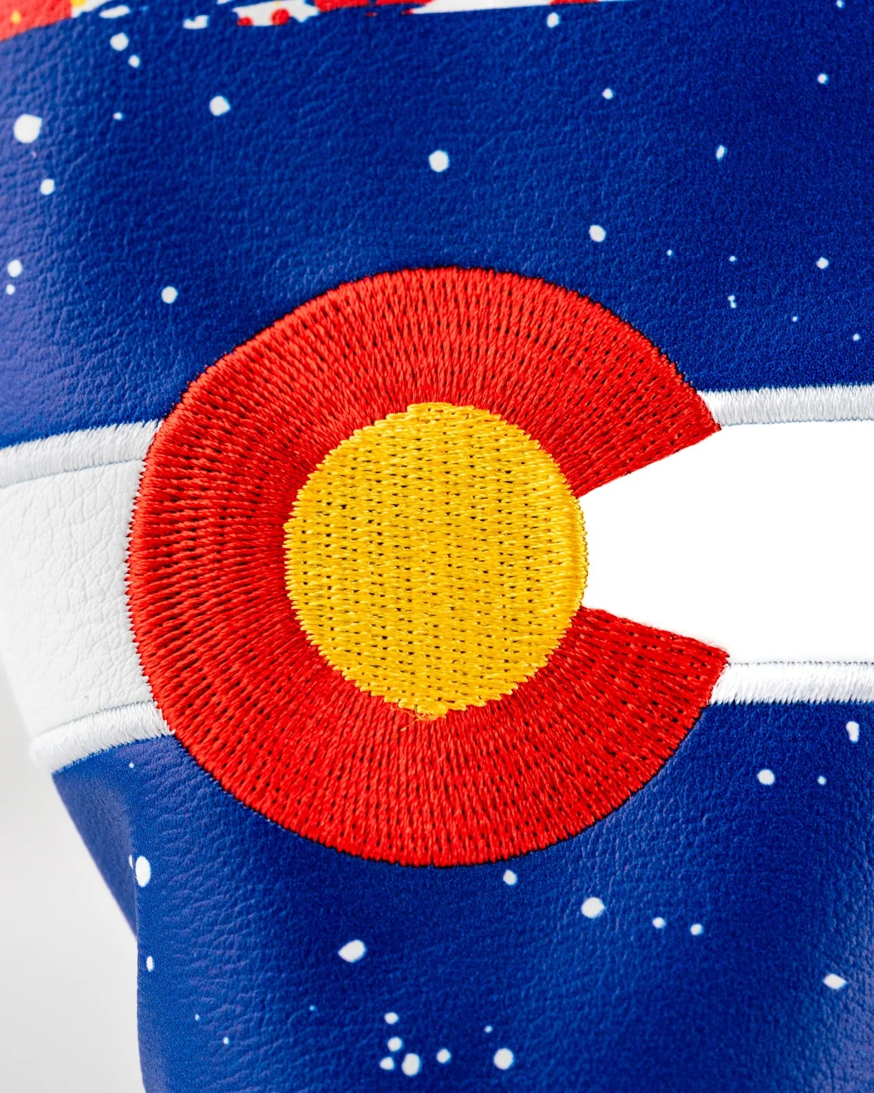 Colorado 2.0 - Hybrid Cover - Image 4