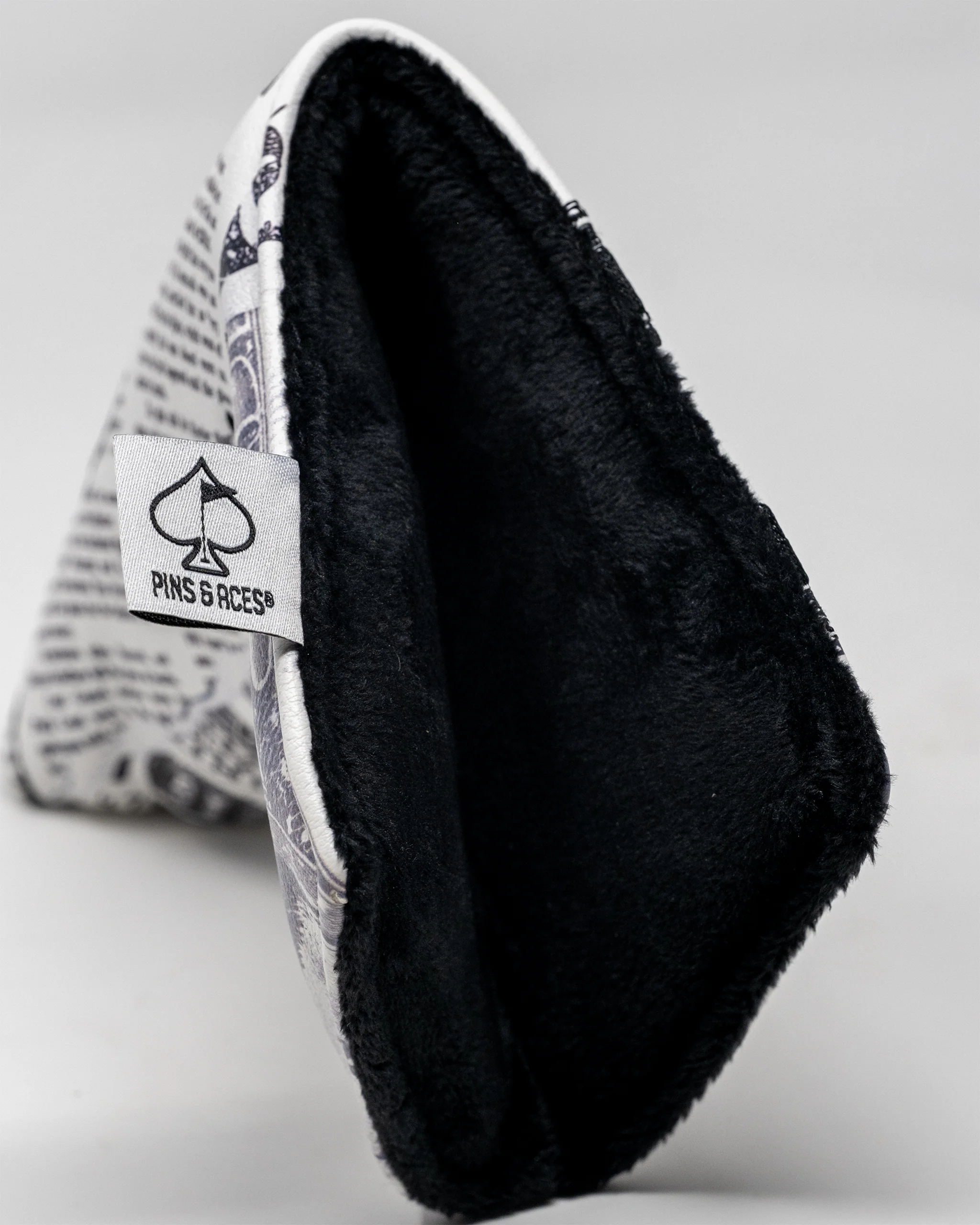 D.B. Cooper - Blade Putter Cover - Image 8