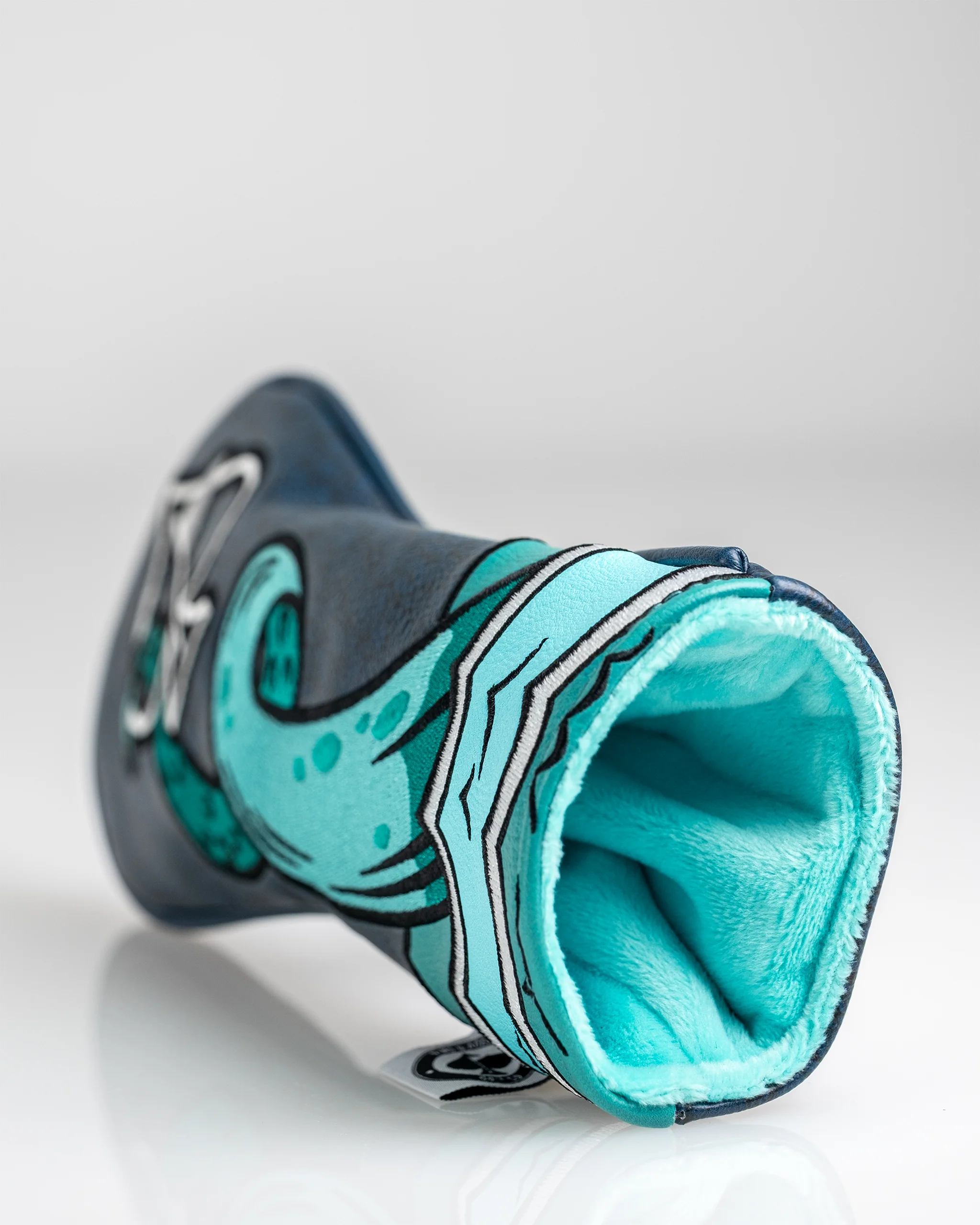 Kraken - Hybrid Cover - Image 9