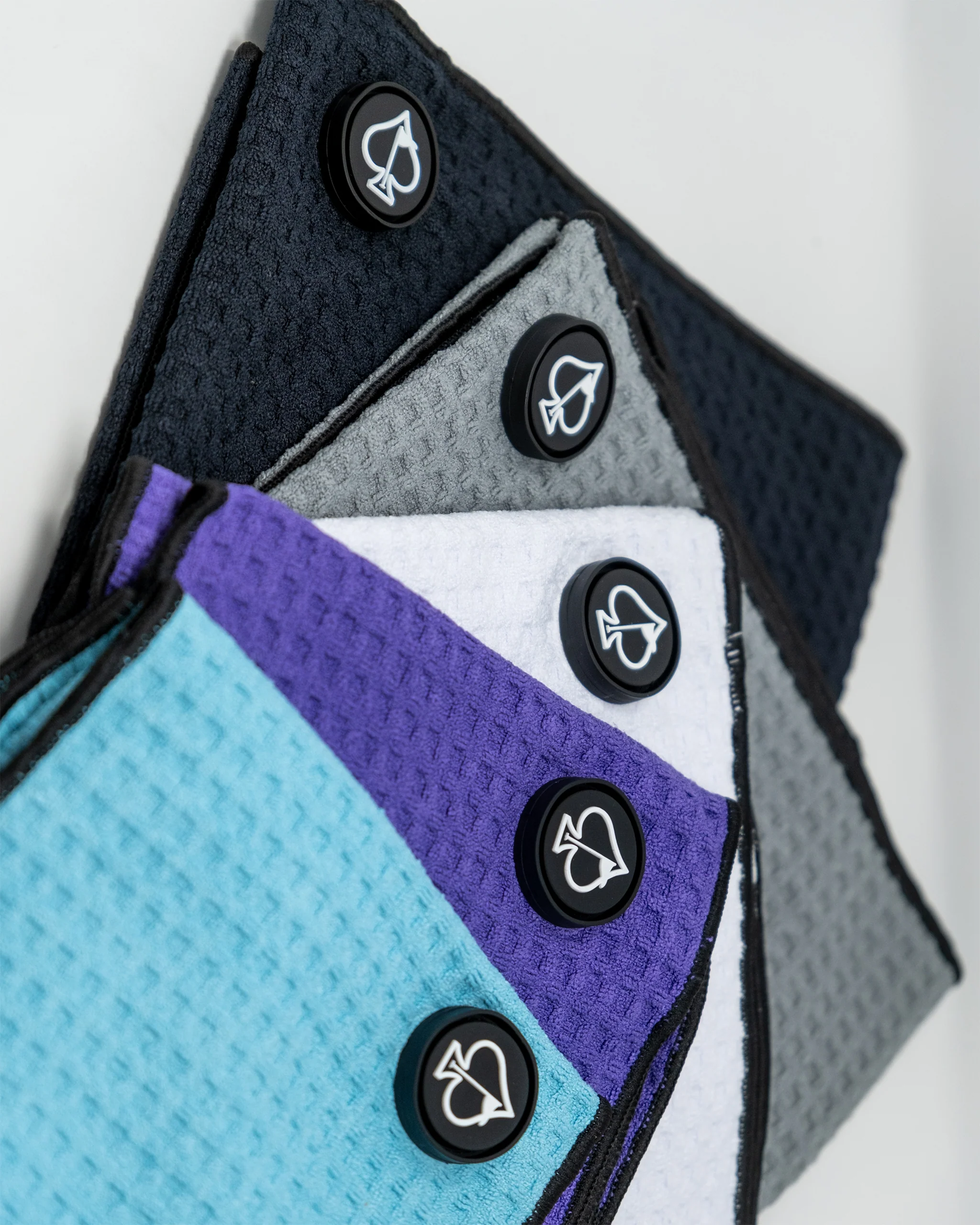 Magnetic Towel - Gray - Image 5