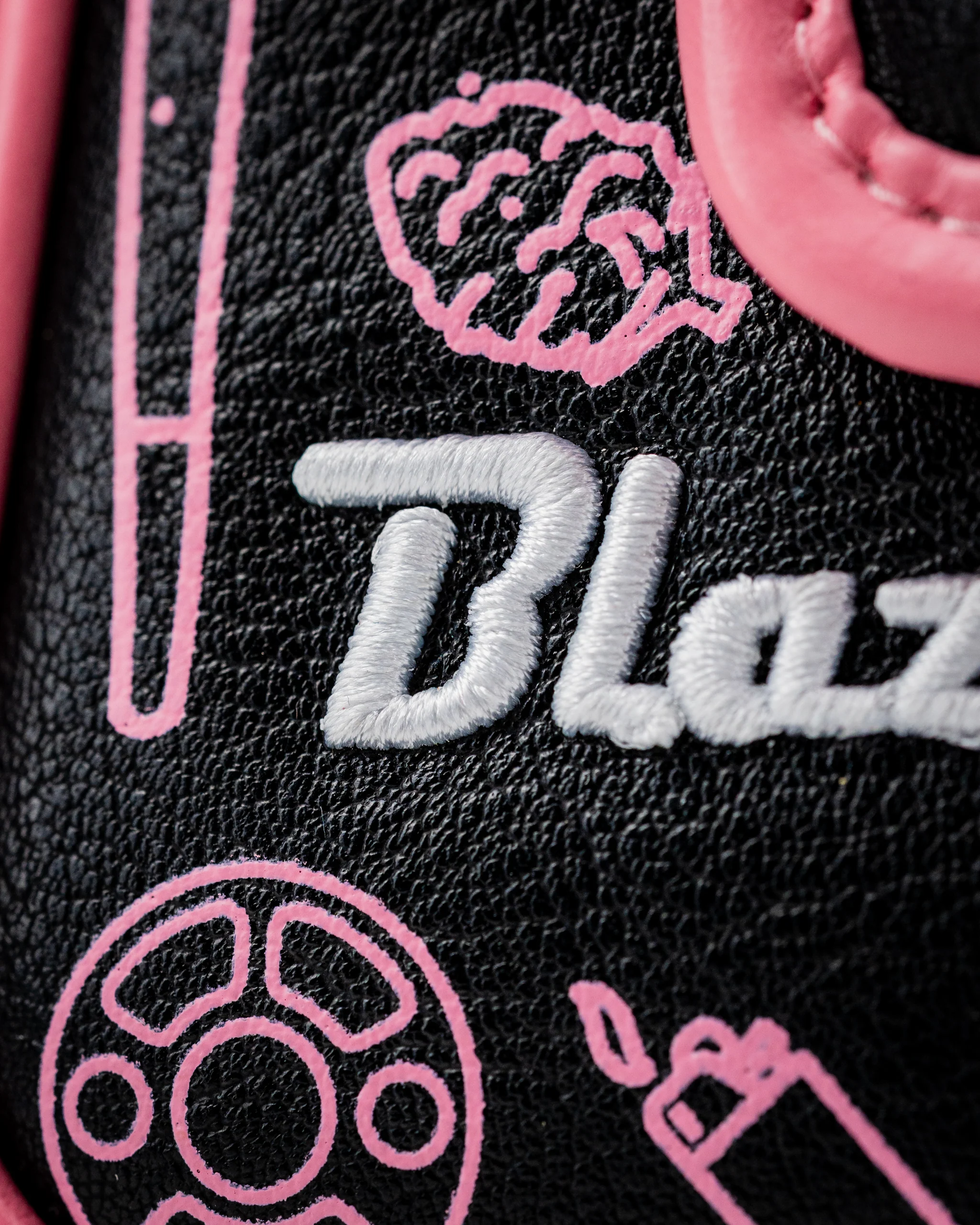 Pins and Aces x Blazy Susan - Mallet Putter Cover - Image 9