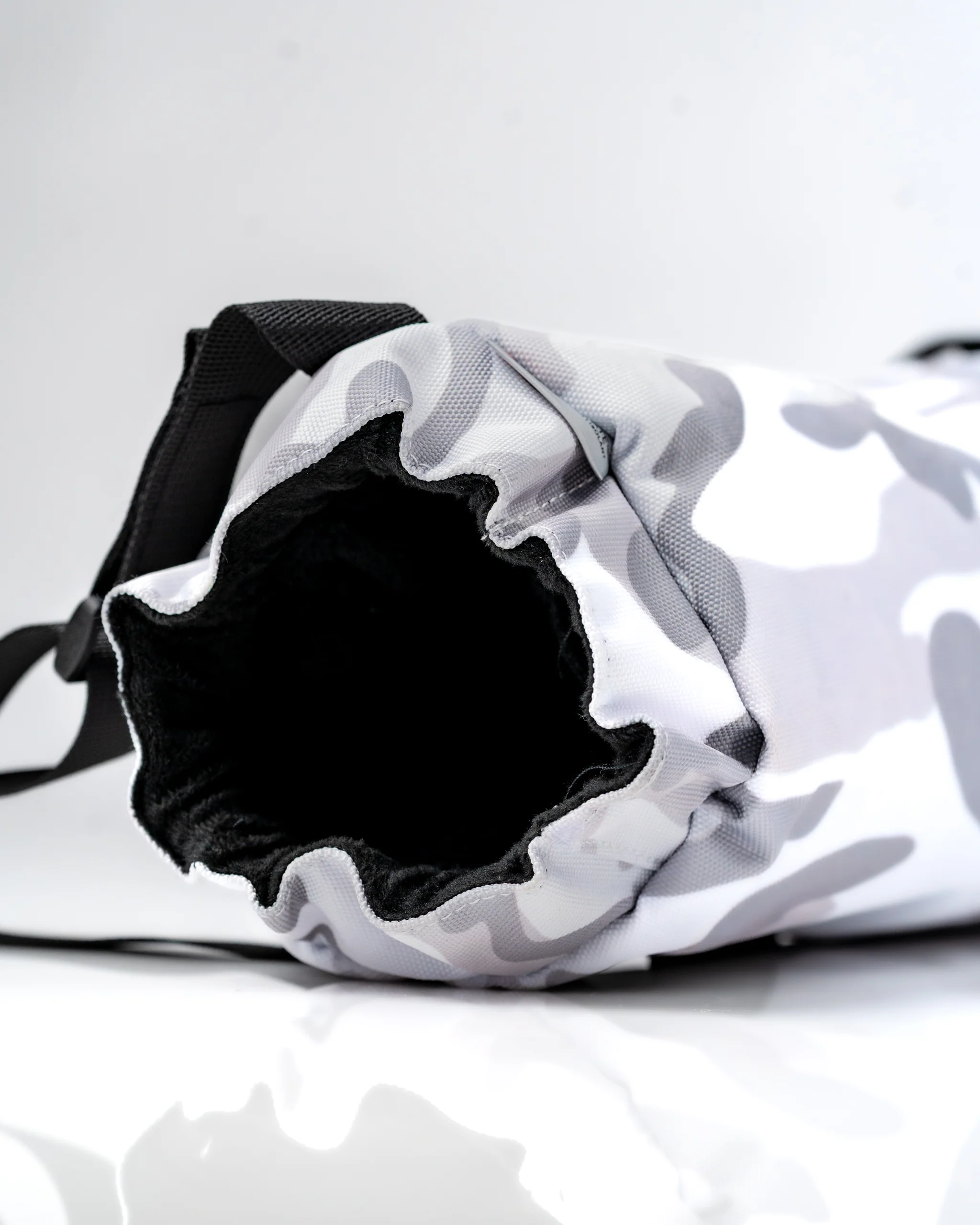 Pins and Aces X G-Tech Electric Hand Warmer - Image 5
