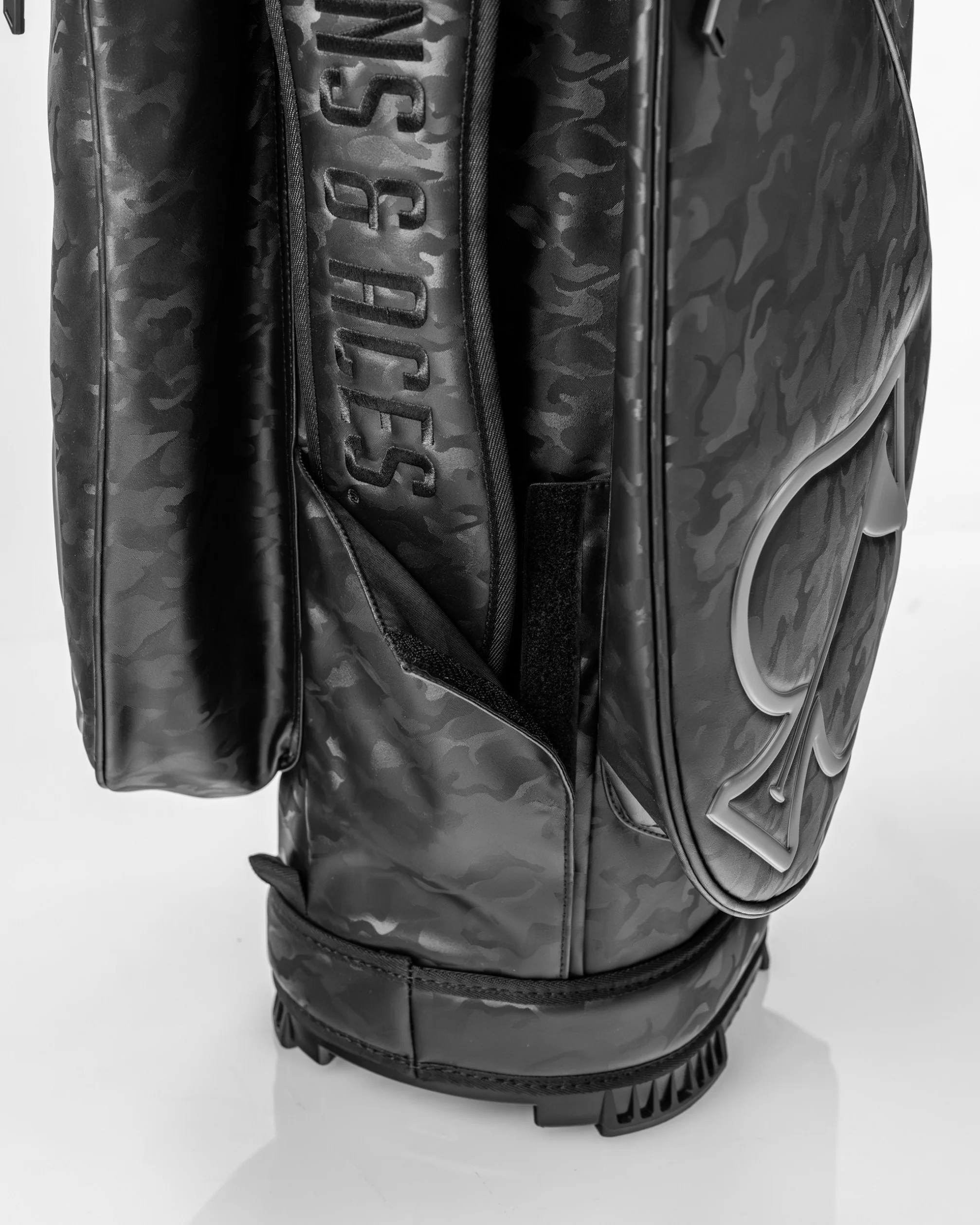 Player Preferred™ Cart Bag - Black Camo - Image 23
