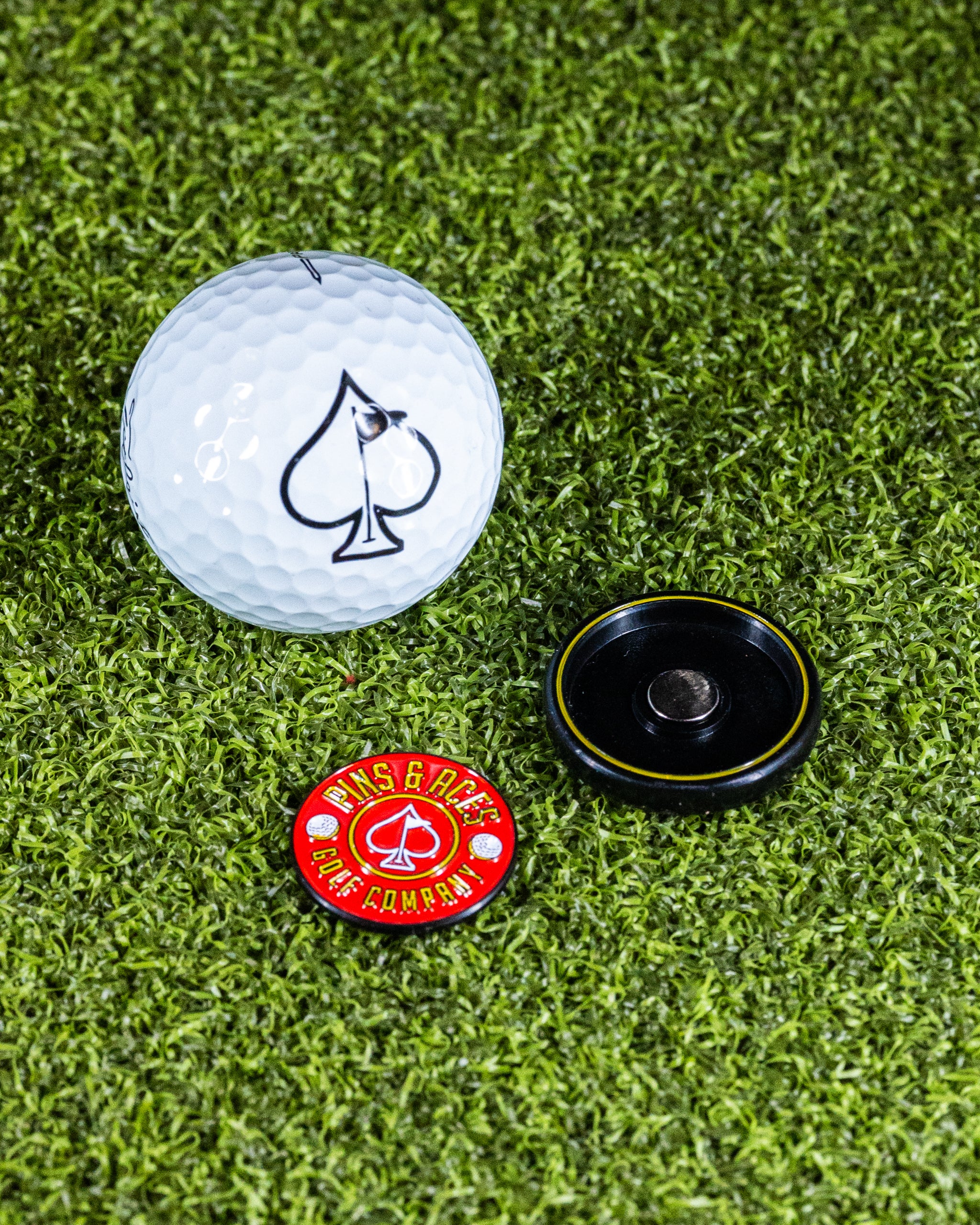 Pop Out Medallion Ball Marker - Red - Image 11