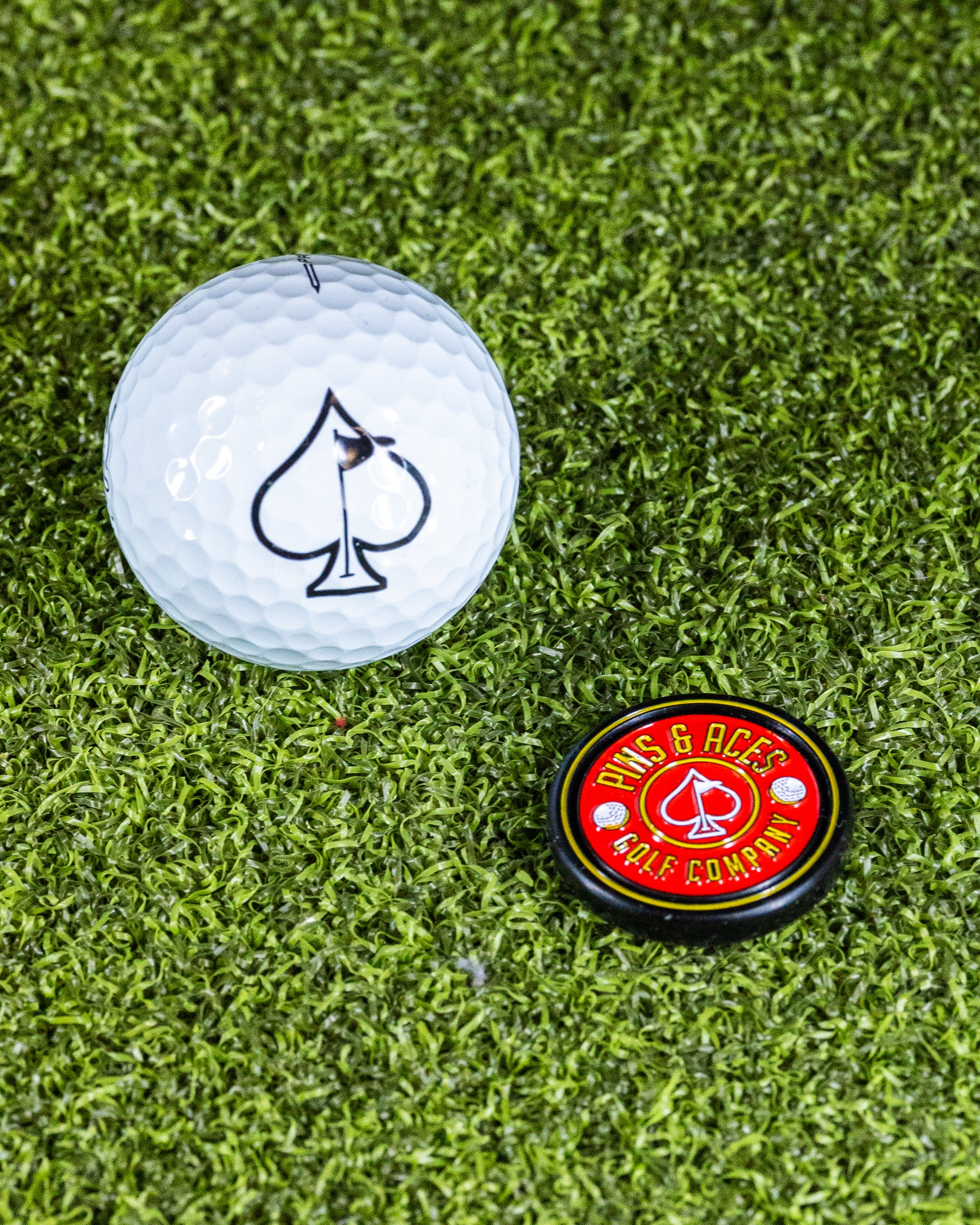 Pop Out Medallion Ball Marker - Red - Image 12