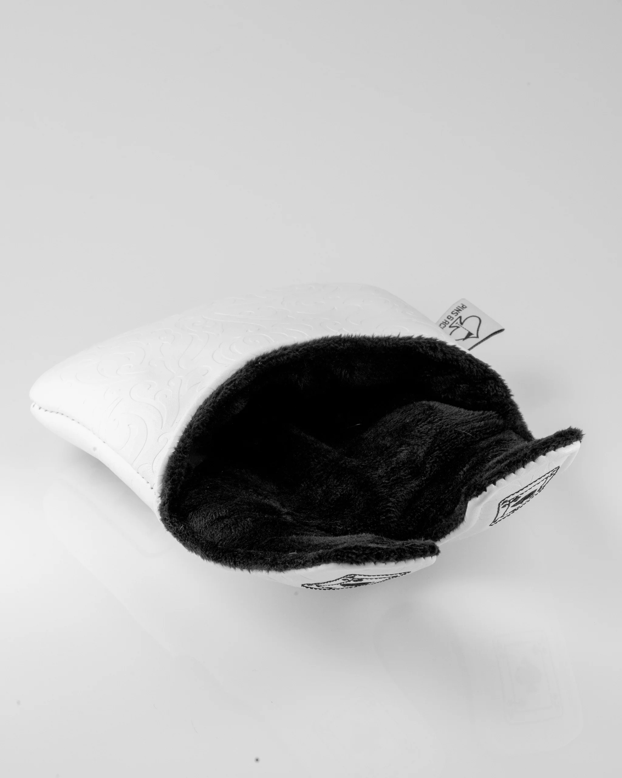 White Out Ace of Spades - Center Shaft Mallet Putter Cover - Image 6
