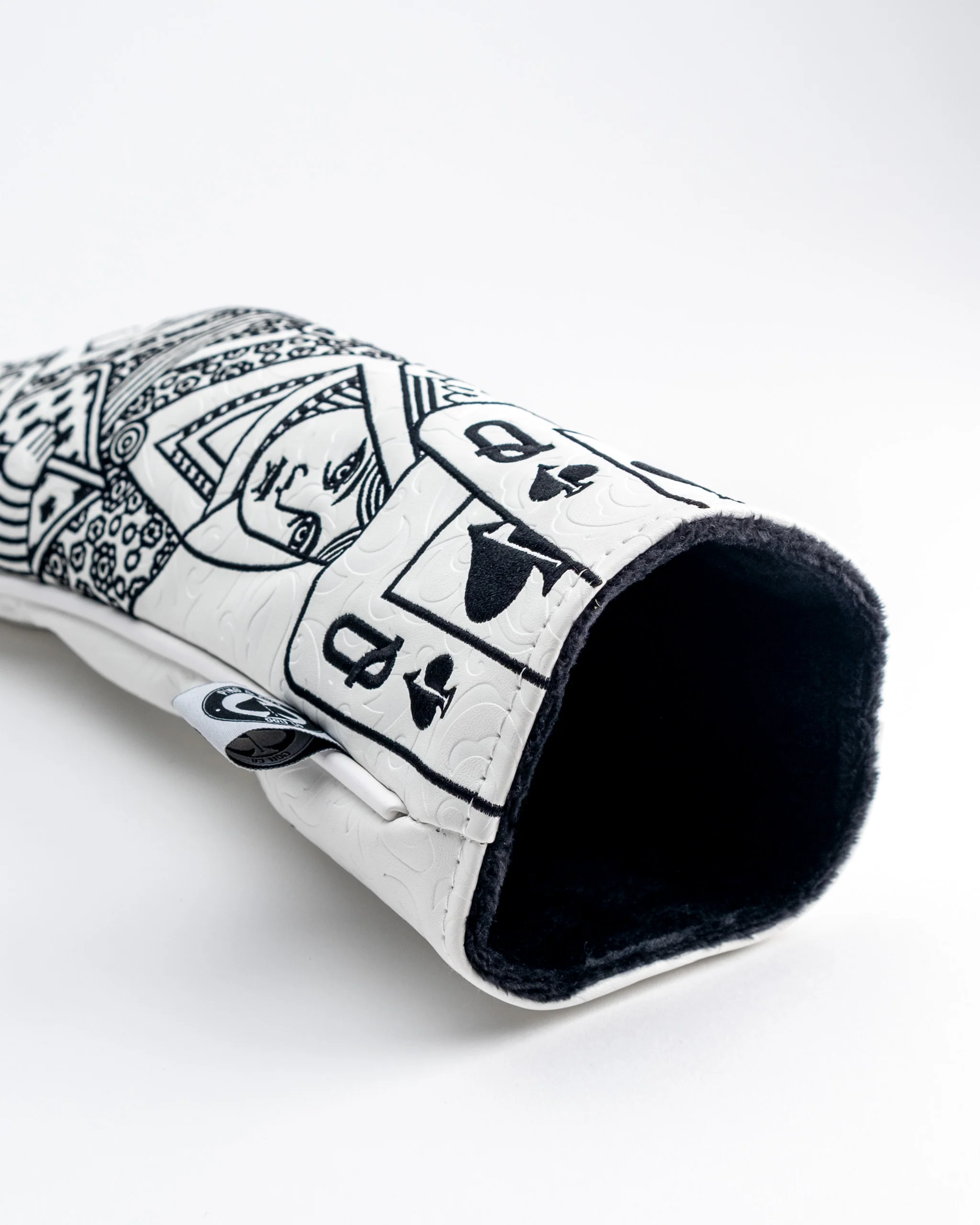 White Out Queen of Spades - Fairway Cover - Image 9
