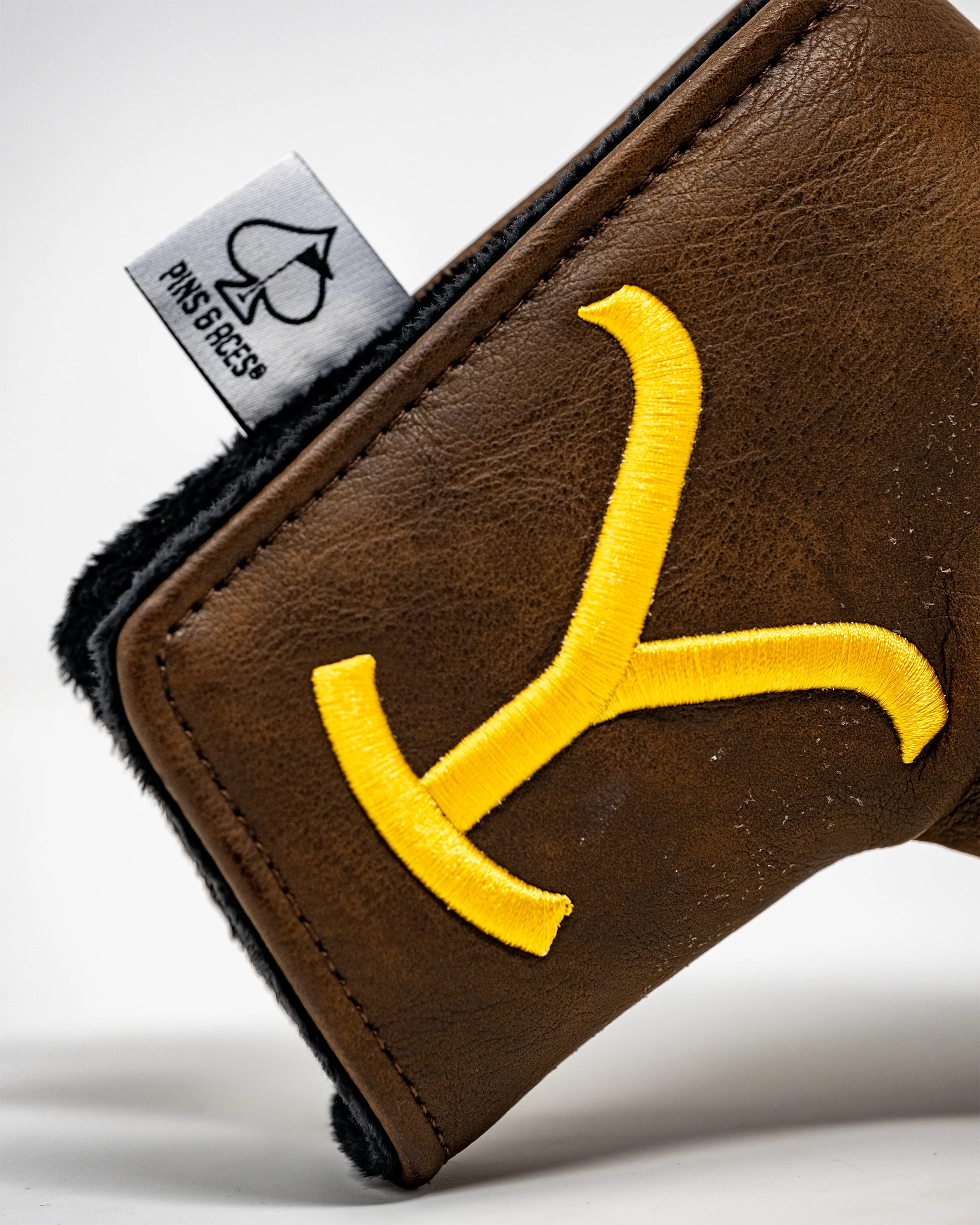 Yellowstone Putter Cover - Blade - Image 17