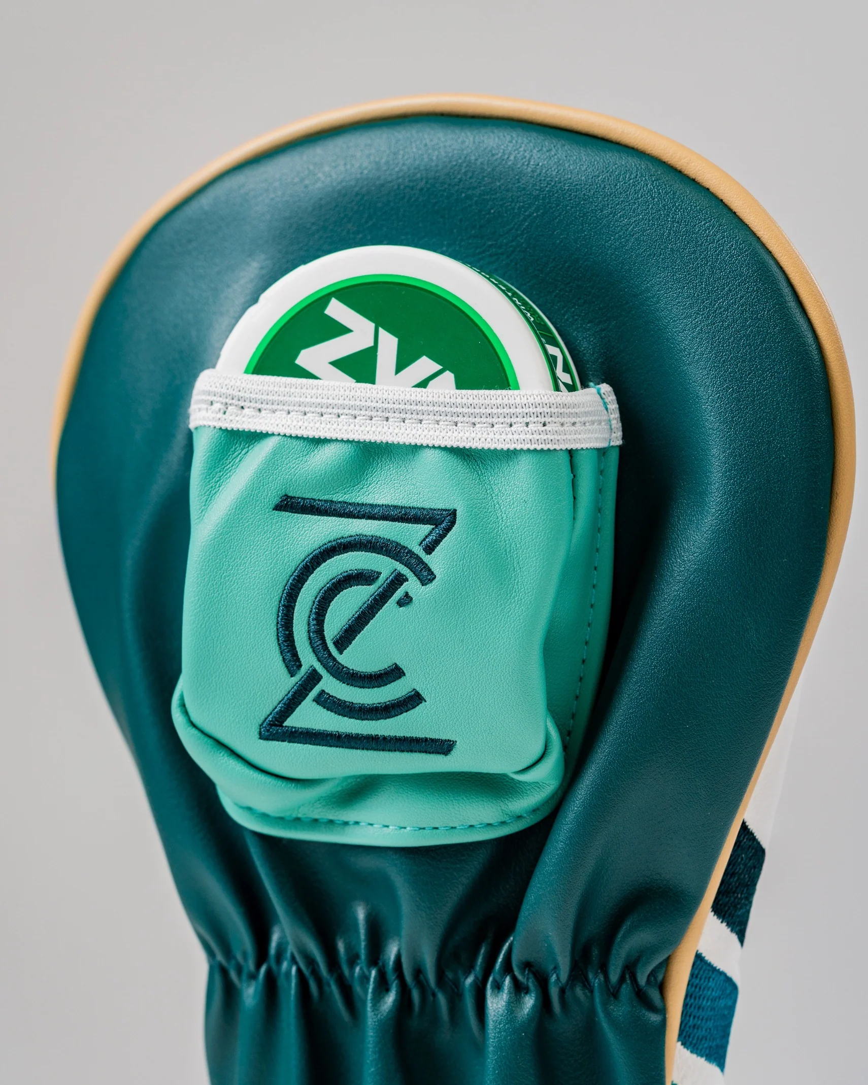 Zynbabwe Country Club Gator - Driver Cover - Image 6